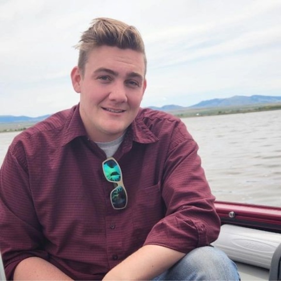 Meet your Posher, Andrew - Picture 1 of 1
